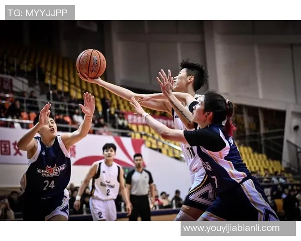 2013年CBA季后赛北京队与吉林队激战回顾与精彩瞬间分析