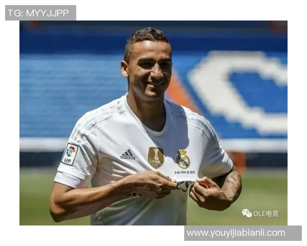 达尼洛在足球场上的传奇旅程与成长故事揭秘