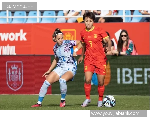 女足世界杯：中国女足夺冠后备力量崭露头角，全队士气高涨