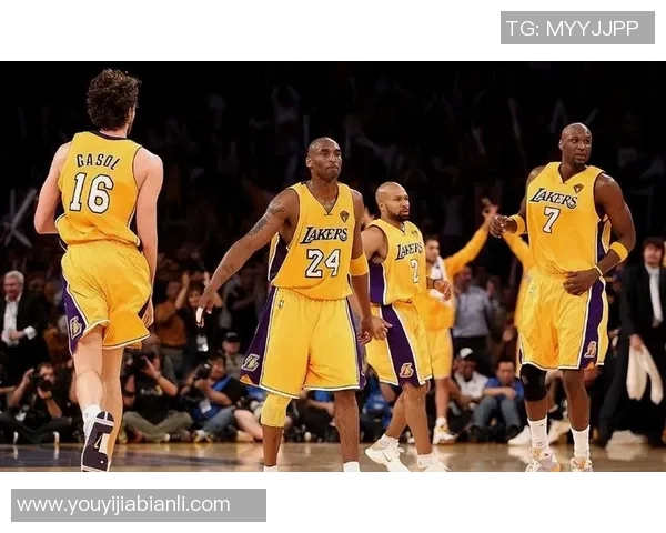 火箭队与湖人队激战正酣直播精彩瞬间不容错过 火箭队与湖人队激战正酣直播精彩瞬间不容错过